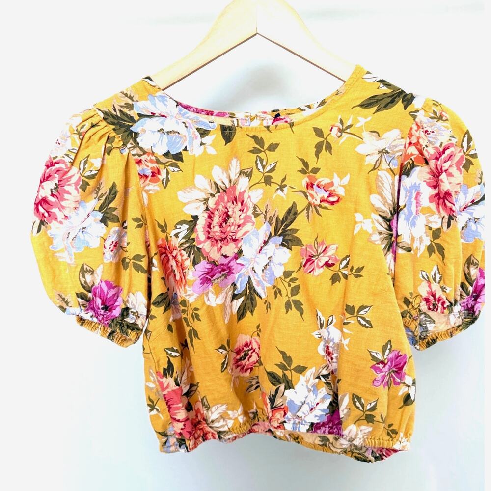 Universal Thread Mustard Floral Puff Sleeve Crop Top Medium